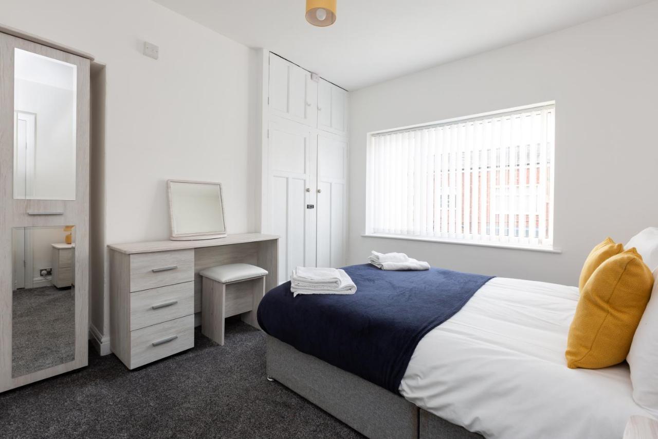 Connaught House - Wi-Fi, Parking, Contractors Villa Preston  Eksteriør billede