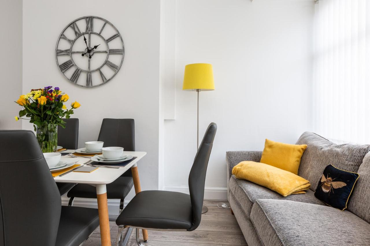 Connaught House - Wi-Fi, Parking, Contractors Villa Preston  Eksteriør billede